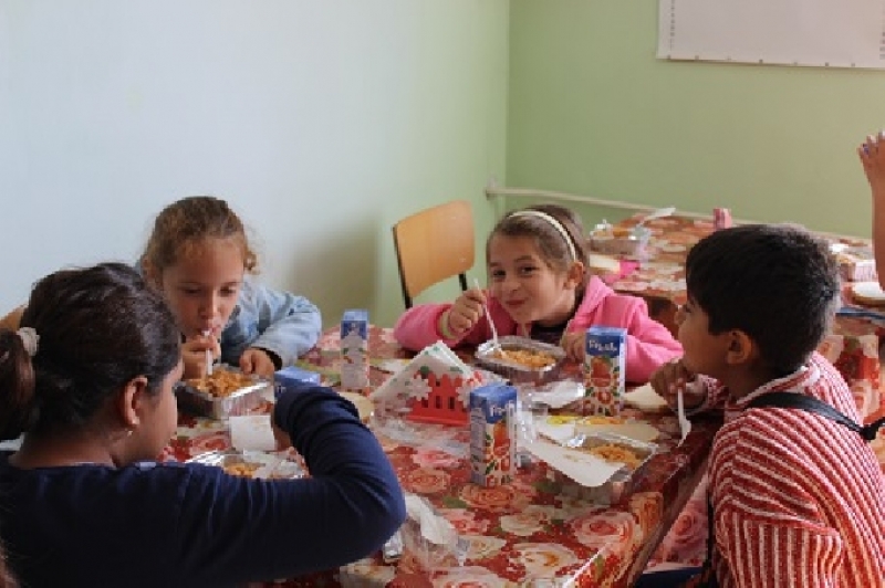 В Драгоман стартира програма „Топъл обяд“ за учениците в СУ \