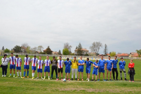 Отборите на гимназиите в Костинброд премериха сили на Общинския ученически футболен турнир