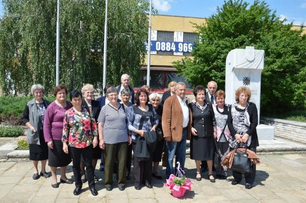 Приятелска среща събра три пенсионерски клуба в Костинброд