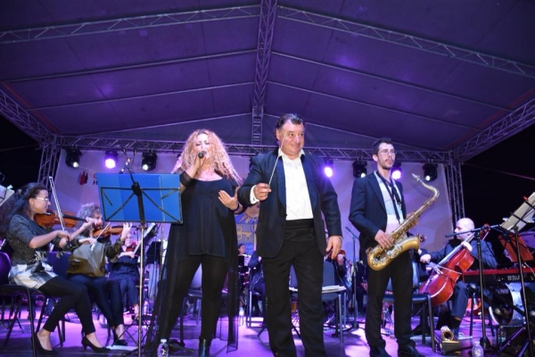 Музикален спектакъл поднесоха джаз формация „София“ и симфониета „София“ на костинбродчани