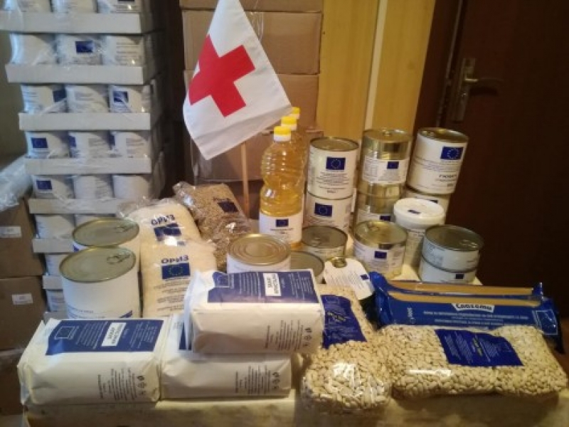 Раздаването на хранителни продукти в община Костинброд продължава и през януари