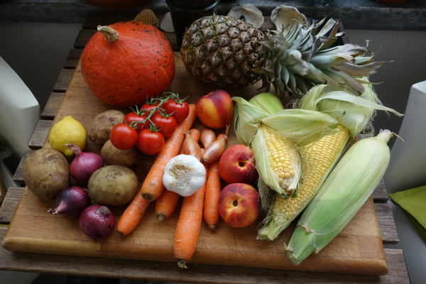 НАП проверява пазарите за плодове и зеленчуци