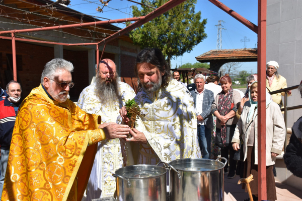 В община Костинброд почетоха светците Кирил и Методий (снимки)