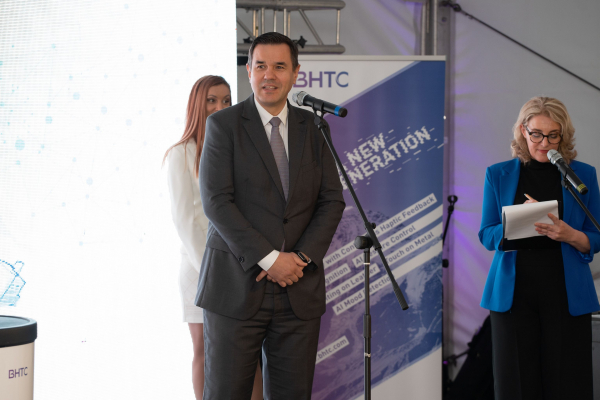Никола Стоянов, министър на икономиката и индустрията: С BHTC градим заедно една история на успеха