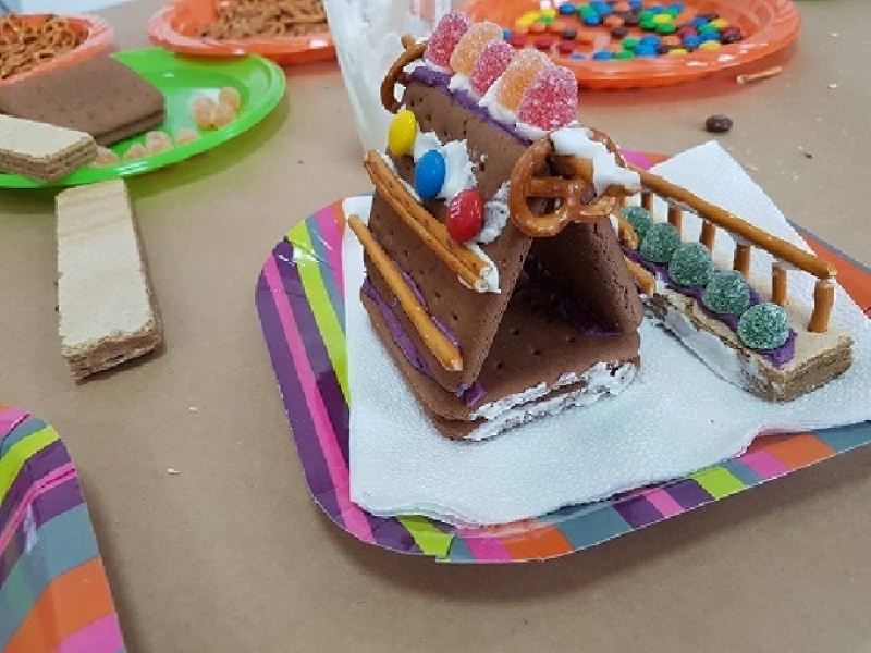 „Къщичка от сладост“ организирана от НПО „Дива земя“ събра децата на Пролеша във весела и вкусна арт - работилница
