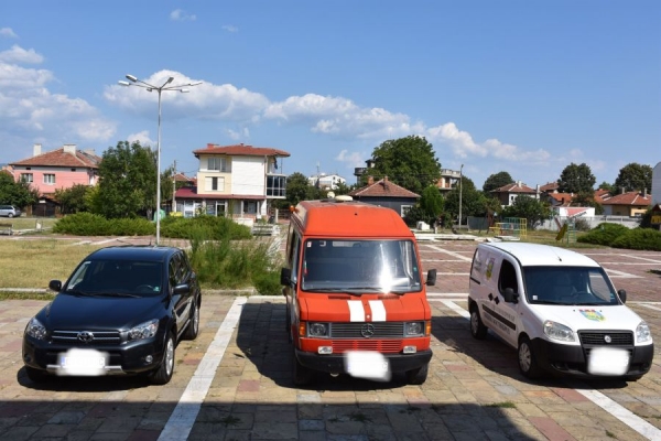 С нови автомобили се сдобиха социалните услуги и доброволците в Костинброд