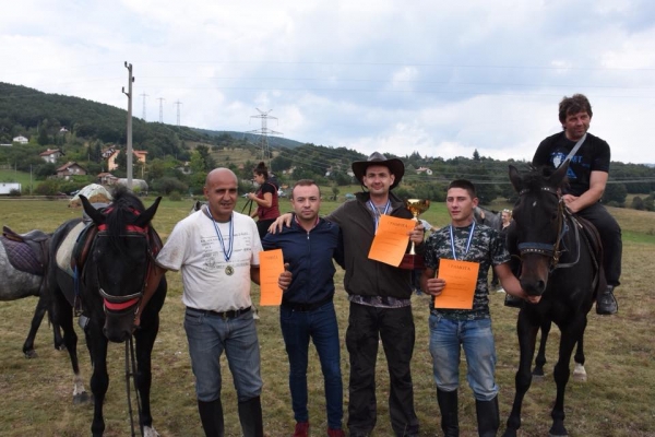 Росен Димитров с кон Нерон спечели конните надбягвания в Чибаовци