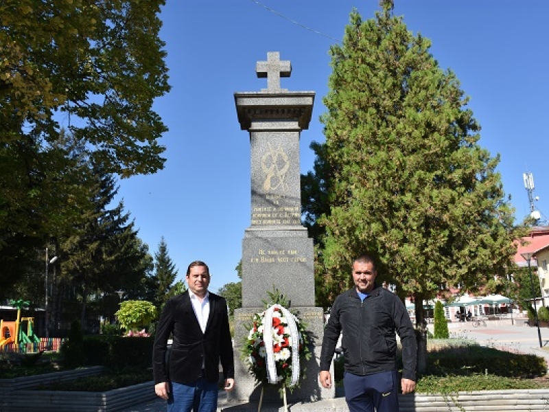 Официални лица и военни отбелязаха 110 години независимост в с. Опицвет