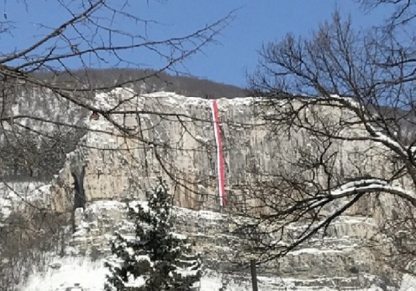 40 метрова мартеница ще посрещне Баба Марта на Лакатнишките скали