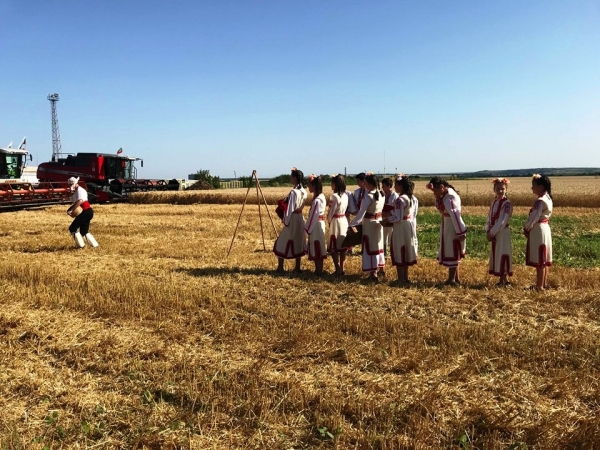 Молебен за добра реколта даде началото на жътвата във врачанското село Чирен