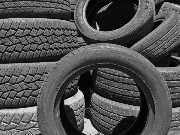 Излезли от употреба гуми не трябва да се изхвърлят на нерегламентирани места