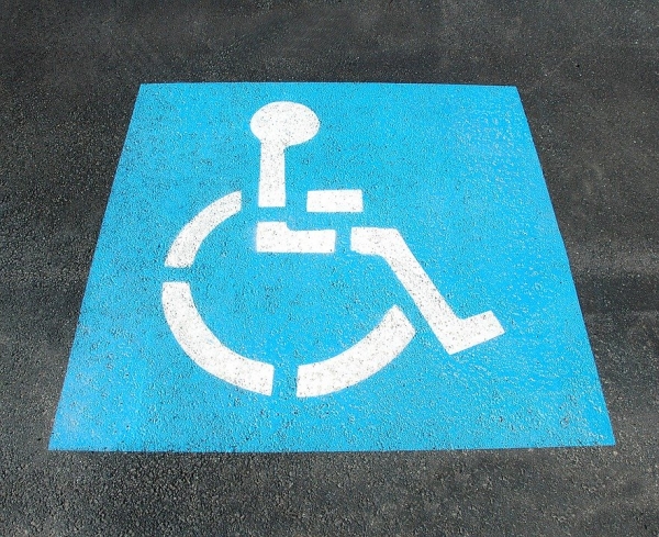 В ход е операция срещу паркиране на места за хора с увреждания