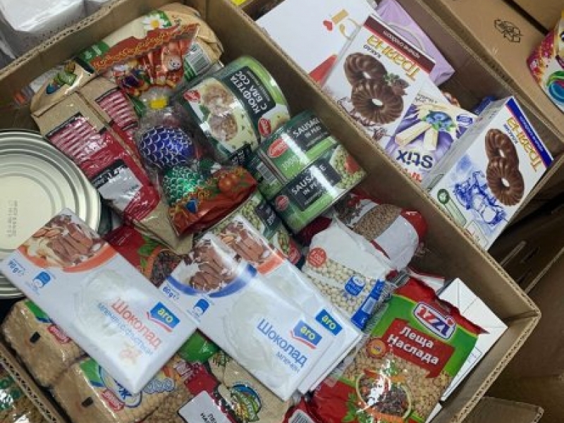 Община Своге дари хранителни продукти на над 250 семейства за празниците