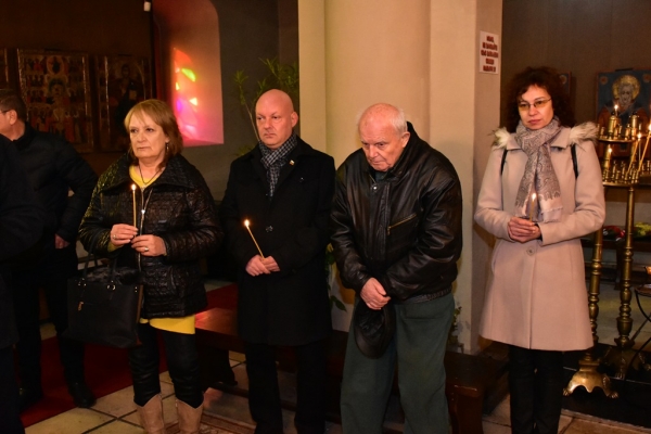 Враца се преклони пред паметта на жертвите от бомбардировката през 1944 г.