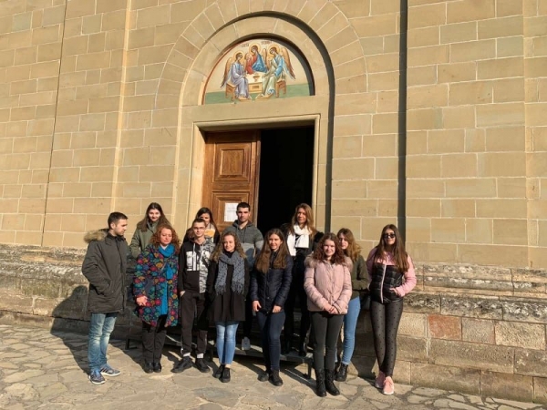Свогенски ученици посетиха град Ниш