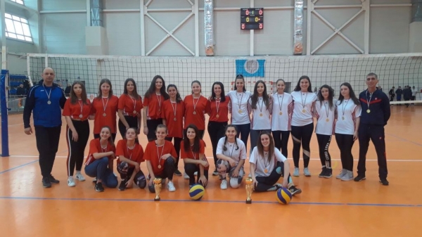 Волейболистките на СУ „Никола Й. Вапцаров“, спечелиха общинските ученически игри в Петрич