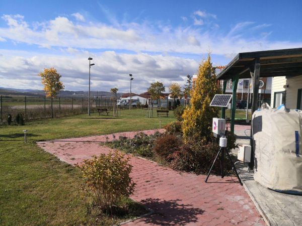 Мобилна станция събира данни за качеството на въздуха в община Костинброд (снимки)