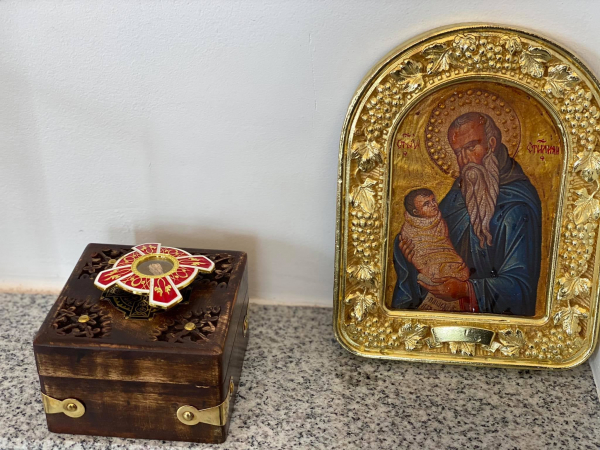 Община Костинброд прие мощите на покровителя на децата - Свети Стилиян Детепазител
