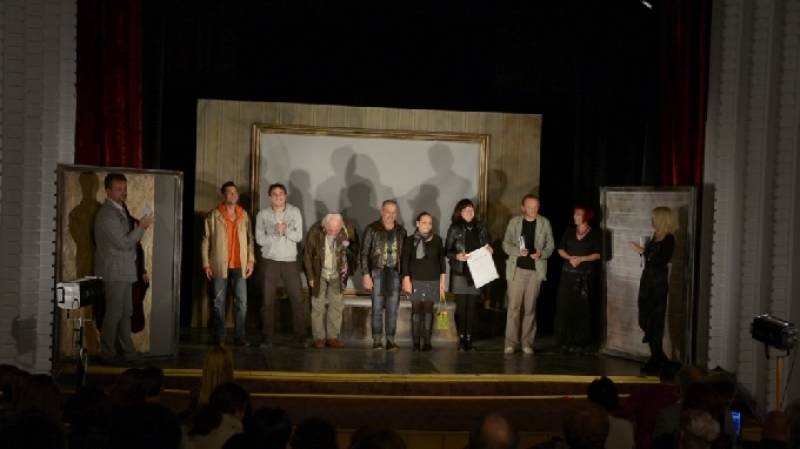 С грандиозна премиера „Тримата мускетари“ на казанлъшкия театър „Любомир Кабакчиев“ спечели любовта и голямата награда на публиката на Европейския фестивал на пътуващия театър в Сливница