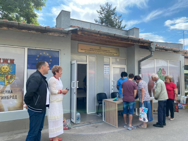 В Костинброд се проведе демонстрационно пробно гласуване с машина