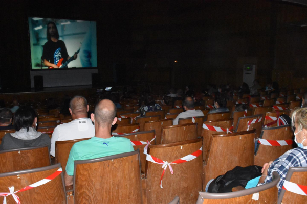 „Голата истина за група Жигули” зарадва почитателите на филмовото изкуство в община Костинброд