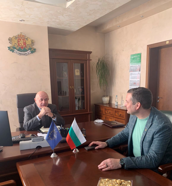Областният управител Иван Иванов разговаря с кметовете на Костинброд и Божурище