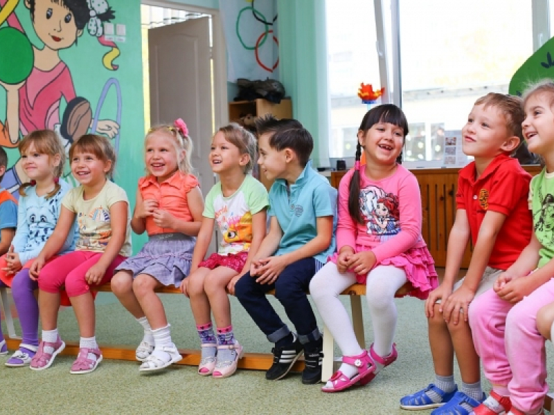 Община Костинброд публикува сроковете за кандидатстване, приемане и записване на деца в общинските детски градини и училища 