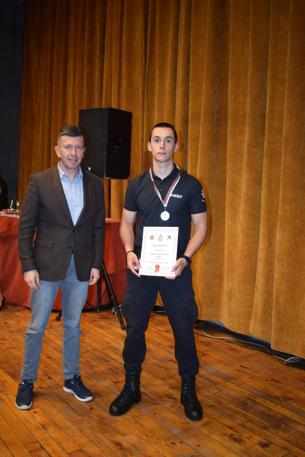 Валентин Андонов от Гурмазово стана втори в състезание по крос в благотворителен турнир на Академията на МВР