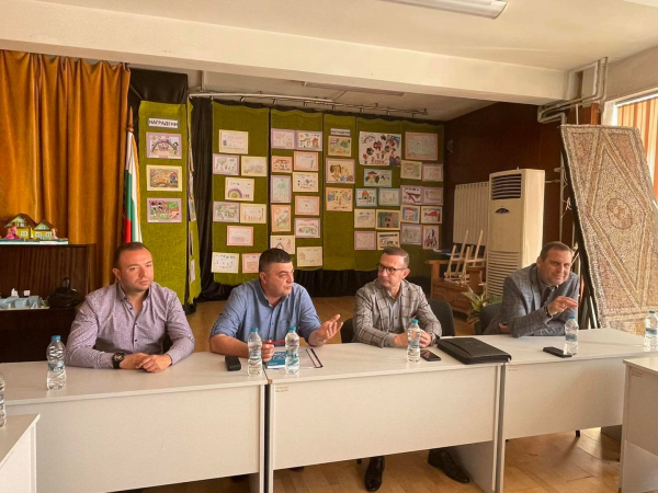 Ръководствата на Община Костинброд и ръководството на ОДМВР - София проведоха работна среща
