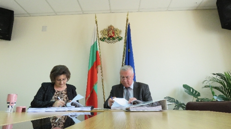 Асоциацията по ВиК сключи договор за услуги и стопанисване на съоръженията във водния сектор с „ВиК“ ЕООД-София