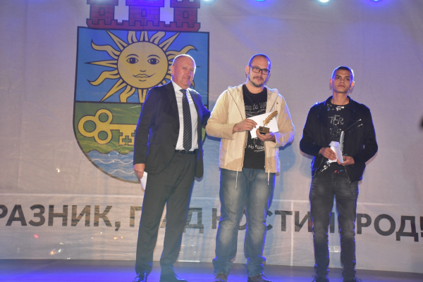 Георги Стефанов от Костинброд е победител в конкурса „Млад поет“