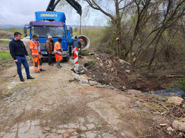 Започна ремонтът на моста край Върбница в община Годеч