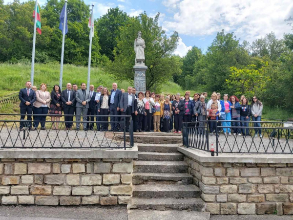 Община Костинброд почете делото на Ботев и на загиналите за свободата на България