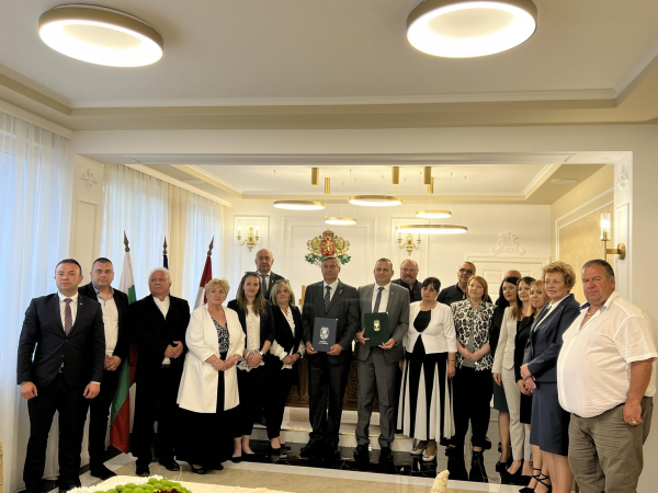 Община Костинброд официално има втора побратимена община от Европа