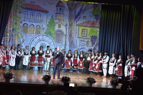 Община Костинброд отново стана център на българщината с концерт – спектакъл „От Витоша по-високо нема“