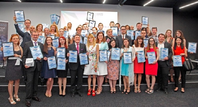 Усилията на общо 17 компании и организации се увенчаха с “b2b Оскари” във второто издание на „Годишните награди на b2b Media“, които представят отличните примери от бизнеса и социално отговорните практики в България.